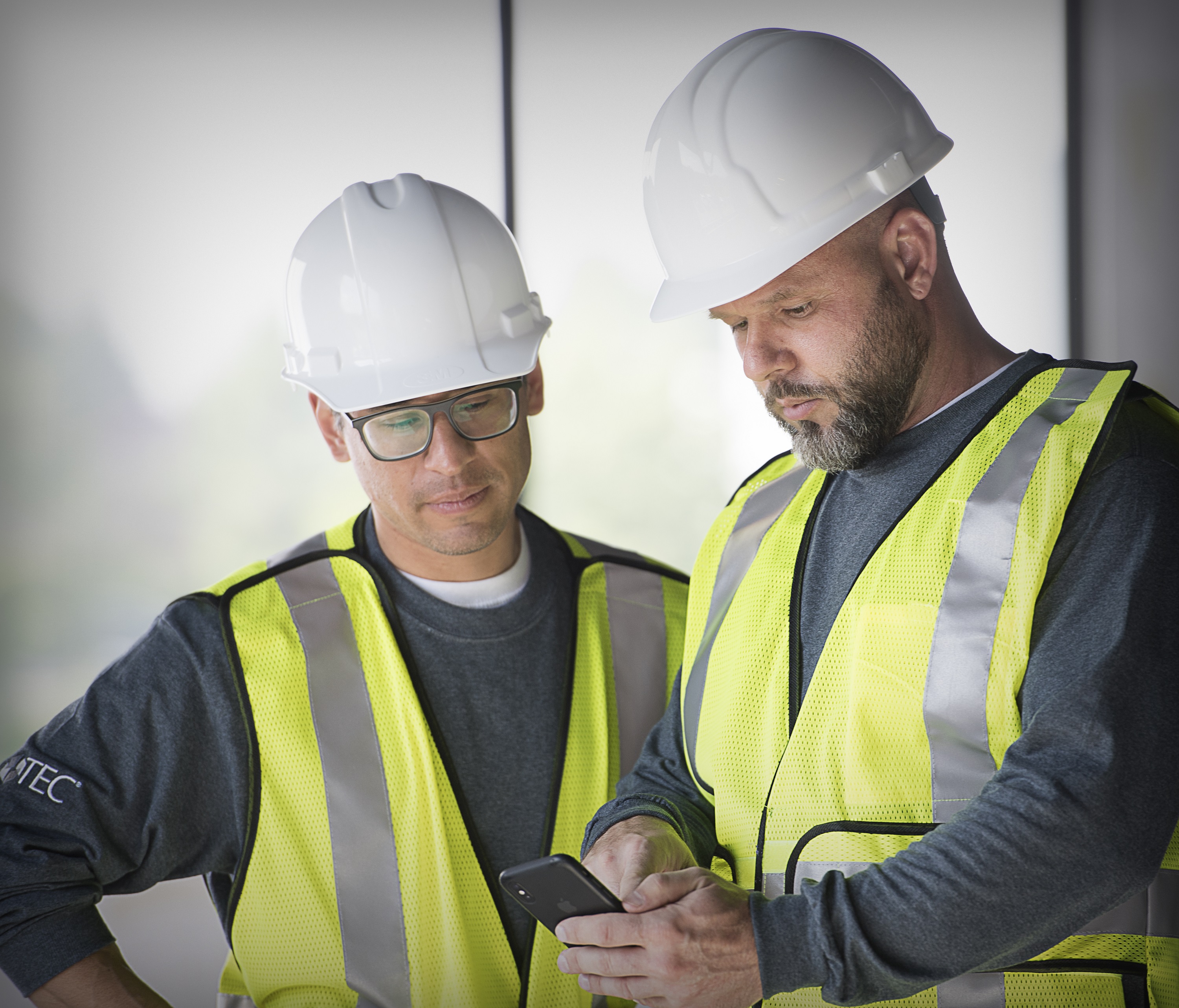 Contractors On Mobile Phone