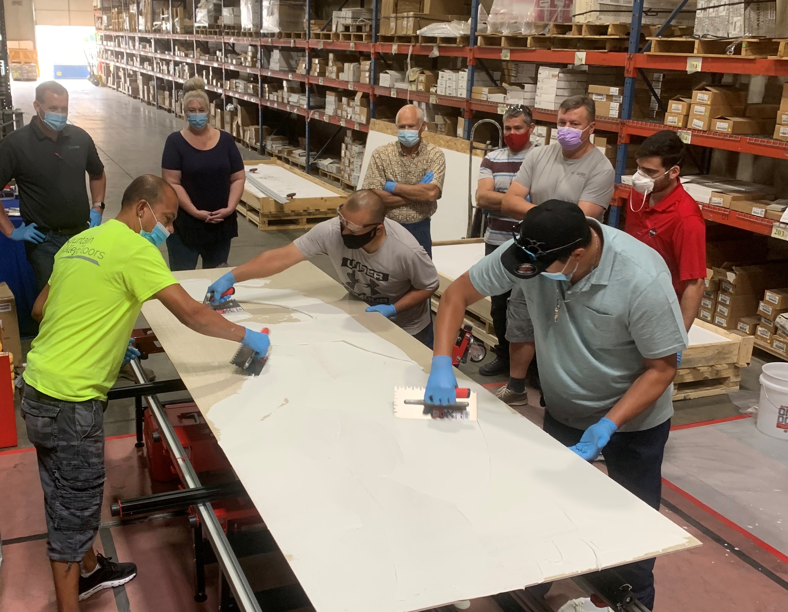 iStock-1186291378_Installing a gauged porcelain panel